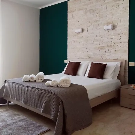 Bed & Breakfast Hycarus Cefalu